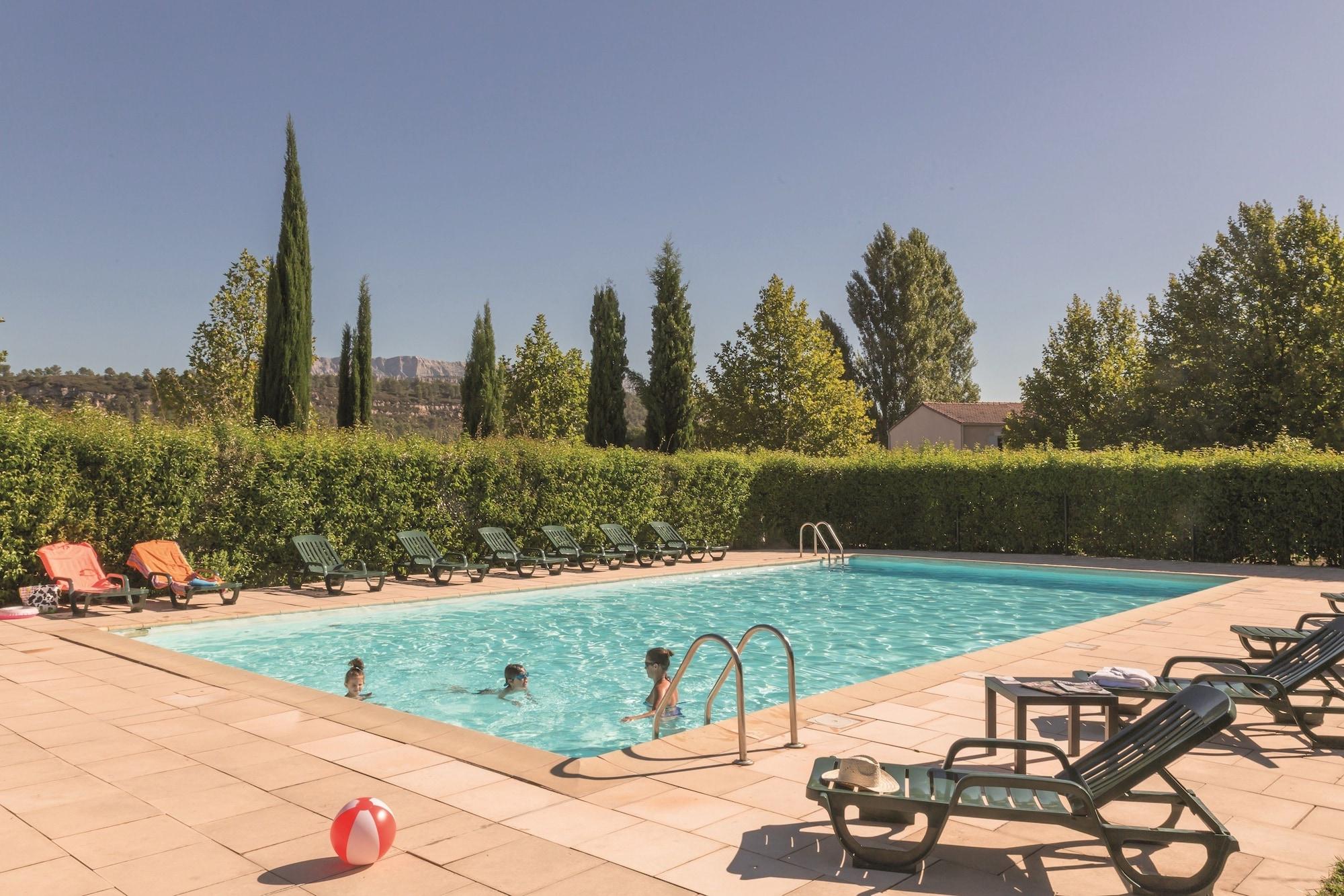 Appart'City Classic Aix En Provence - Fuveau Exterior photo